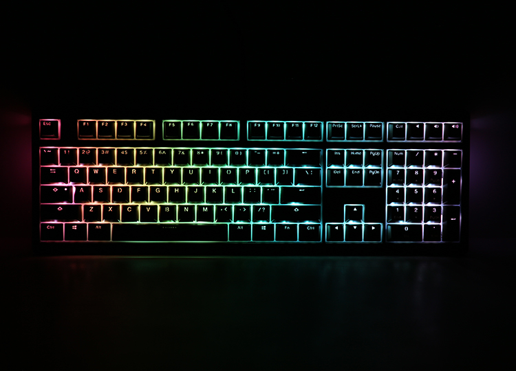 With fully customizable hardware<br />
Also supports Ducky RGB software