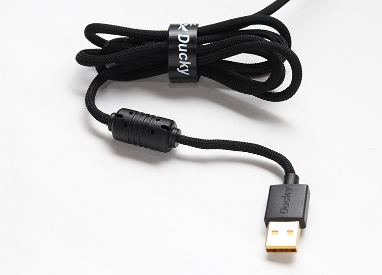 The flexible cable is hard to deform, which also helps users operate smoothly from a fast-moving.