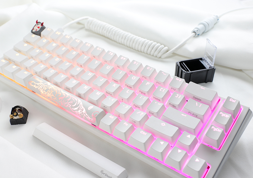 Personalize your keyboard with effects built into the keyboard. Change brightness, speed, and color and make your keyboard shine with your very own style.