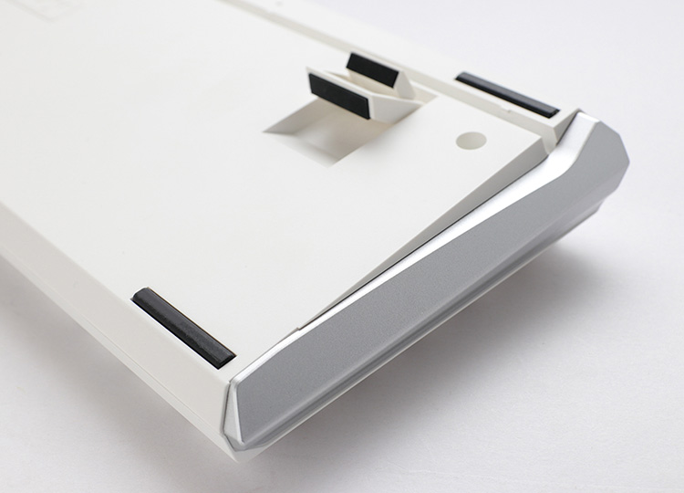 Two-step keyboard feet allow you to set your keyboard at three different tilt angles.